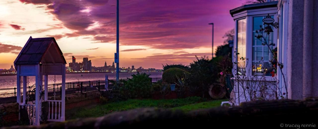 Sea-Quinn Views Wallasey Buitenkant foto