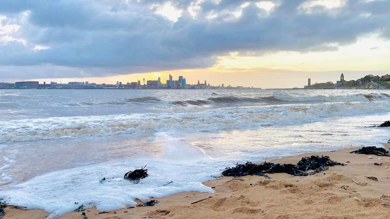 Sea-Quinn Views Wallasey Buitenkant foto